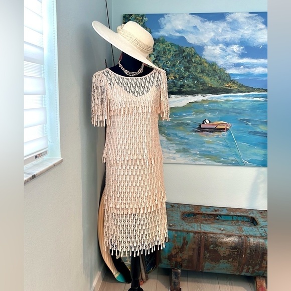 Samax NY,Vintage,Tiered,Sheer-Lace Dress, Slip Lining,Excellent Condition,Size 8 - Picture 7 of 11